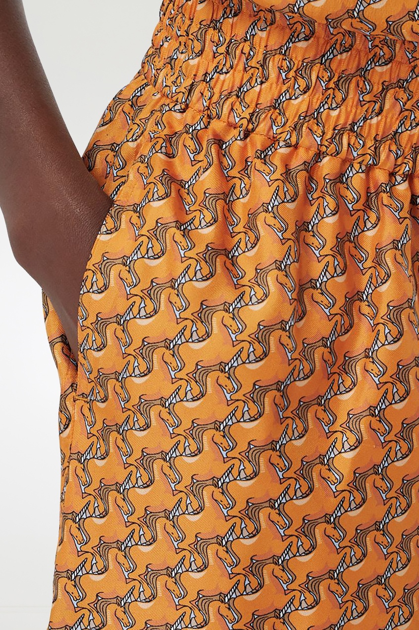 фото Оранжевые шорты из шелка с принтом unicorn burberry