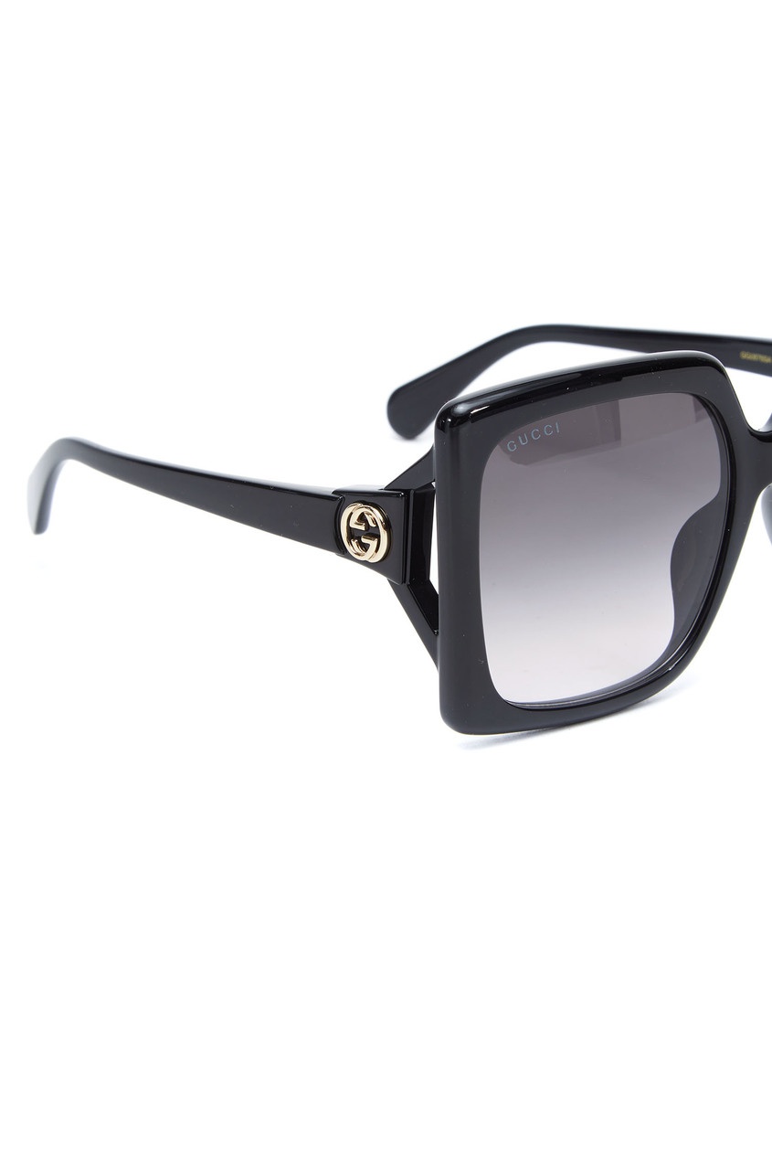 фото Солнцезащитные очки в черной квадратной оправе gucci
