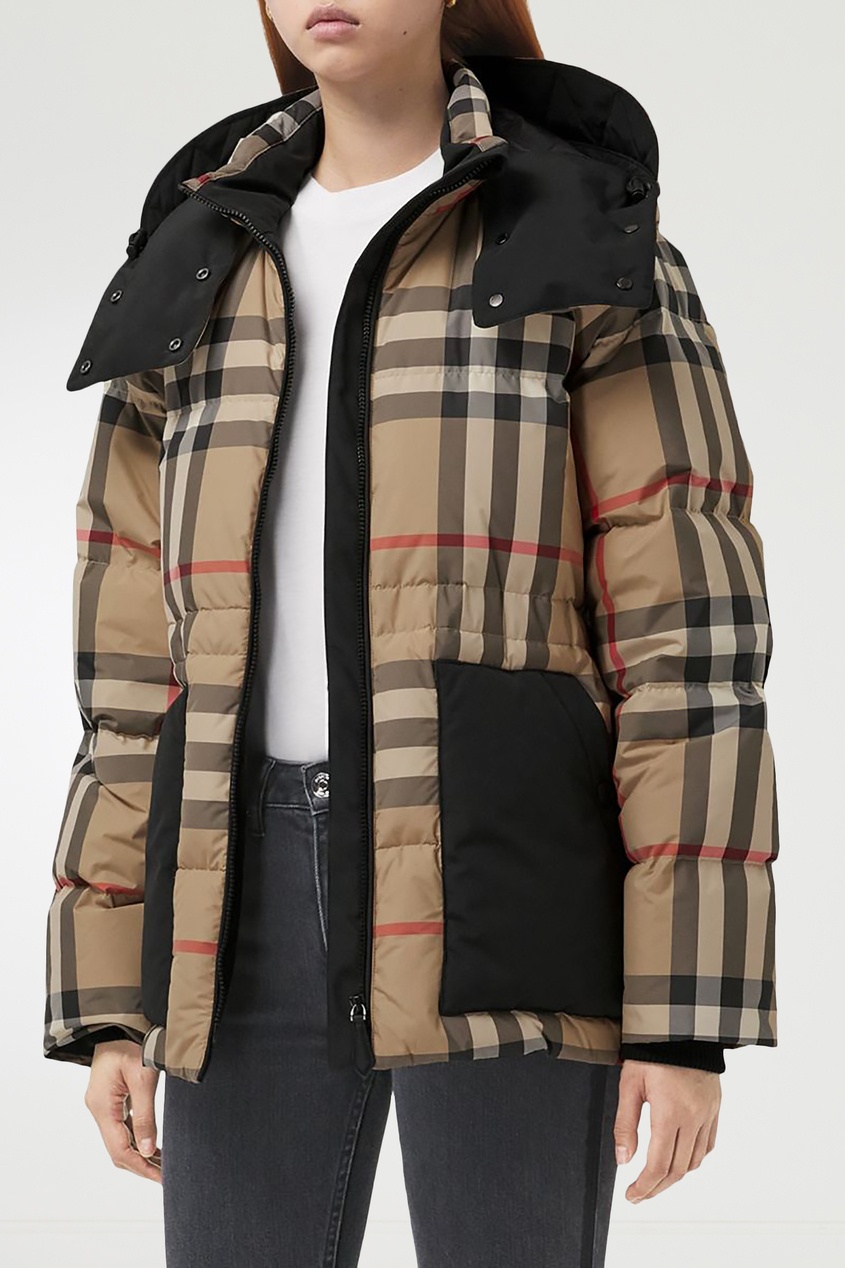 фото Пуховик в клетку burberry