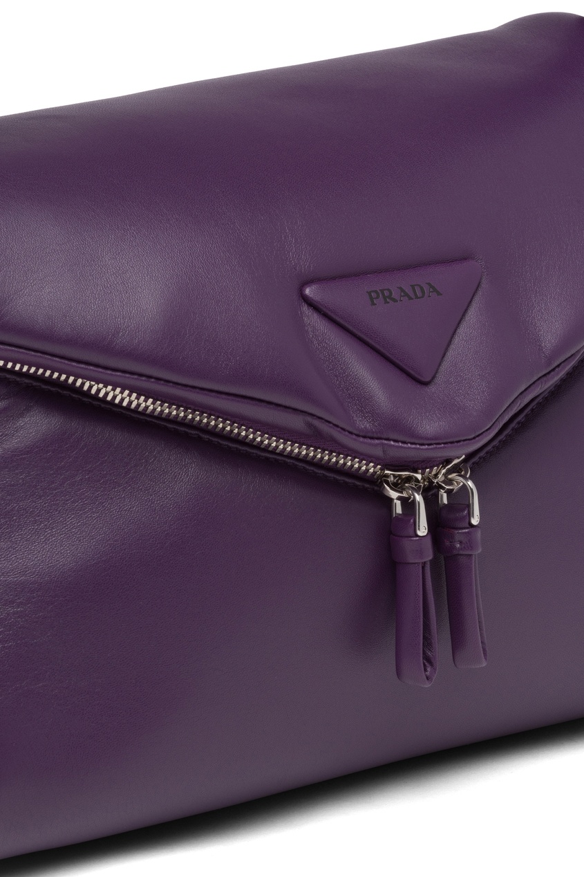 фото Фиолетовая кожаная сумка prada signeaux