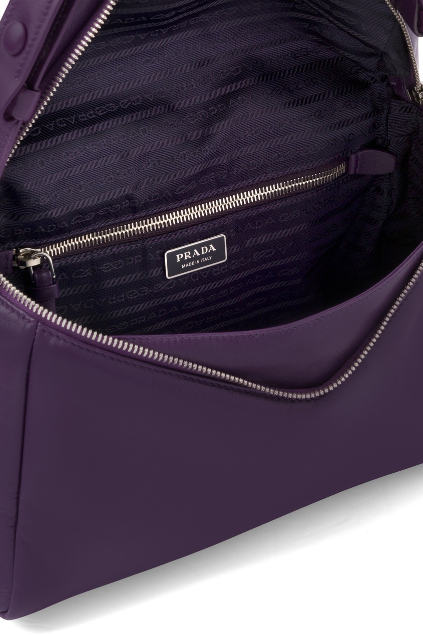 фото Фиолетовая кожаная сумка prada signeaux