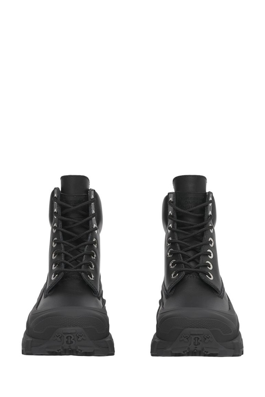 фото Черные ботинки из кожи на шнуровке burberry