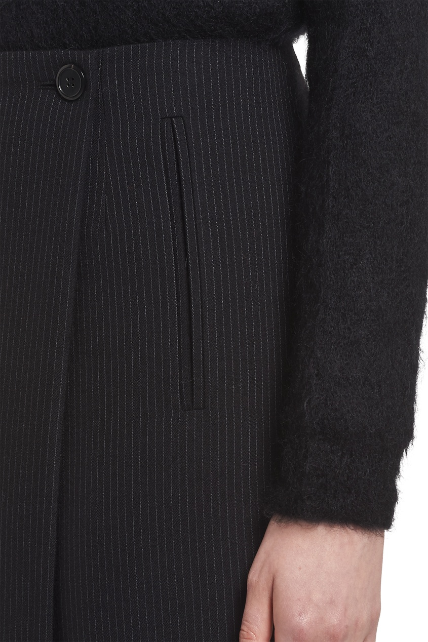 фото Черная шерстяная юбка в полоску prada