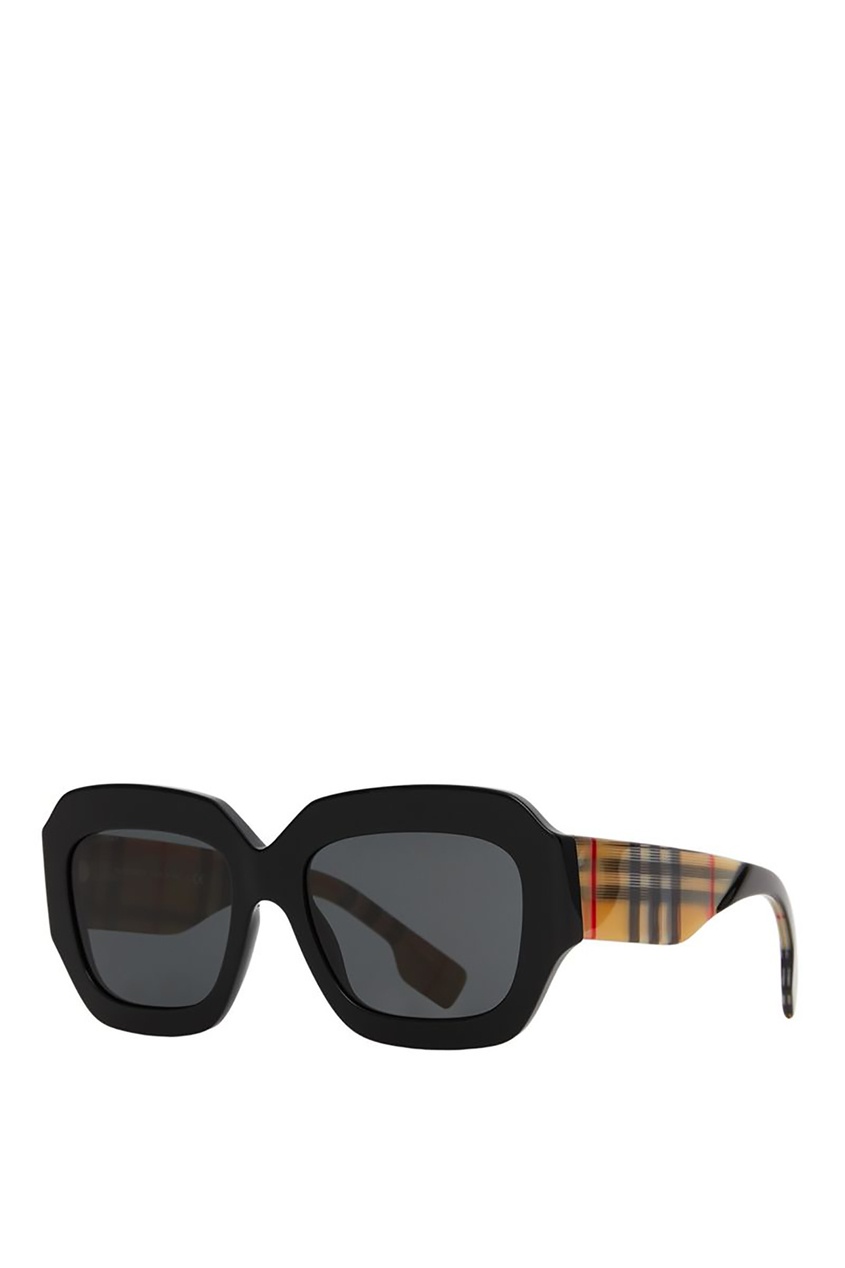 фото Солнцезащитные очки с черными линзами burberry