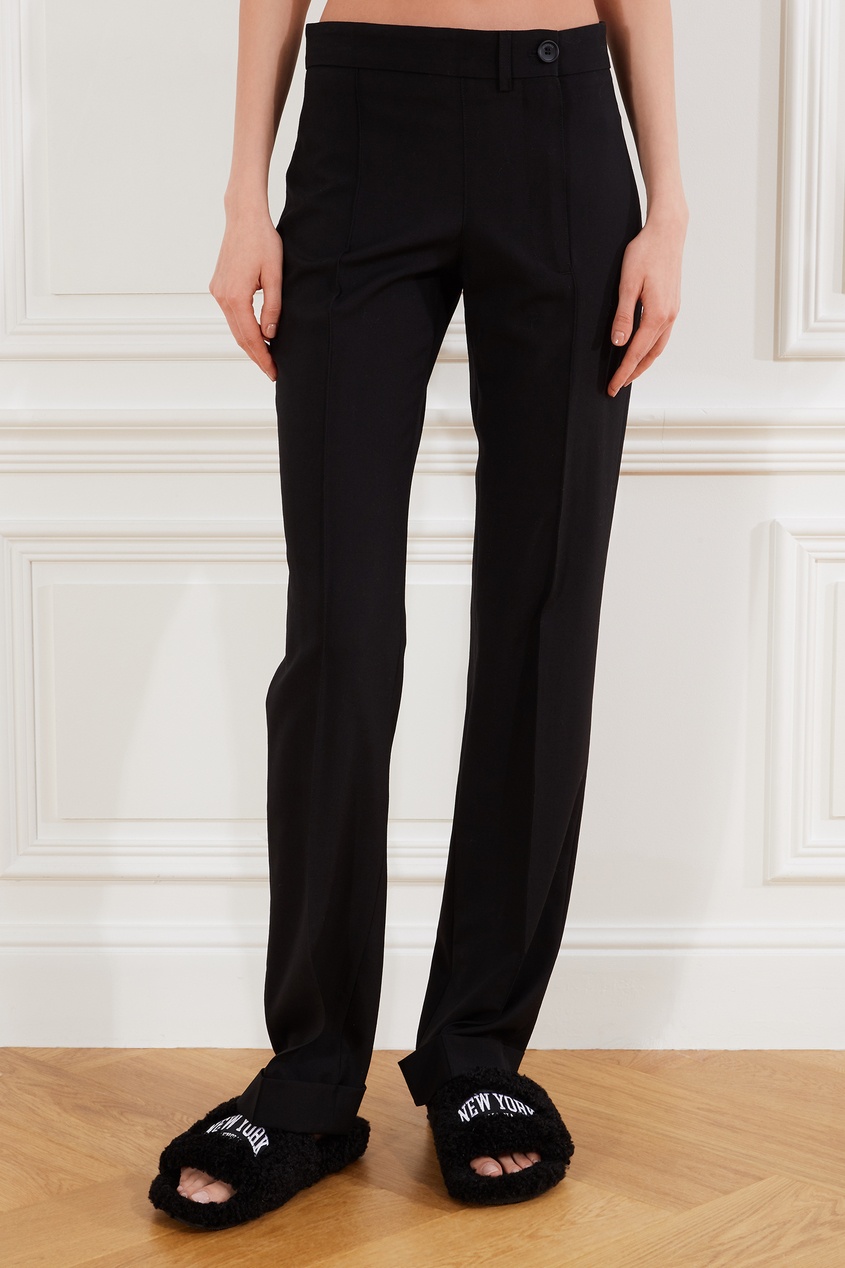 фото Черные брюки le pantalon fresa jacquemus