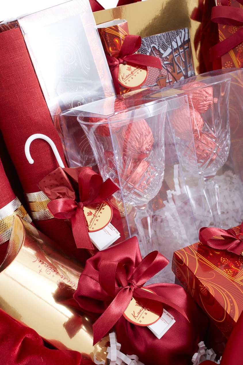 конфеты ассорти 235г. подарочный набор шоколадных конфет конфаэль. подарочный набор шоколадных конфет конфаэль счастье. подарочный набор конфаэль. шоколадная фабрика конфаэль.