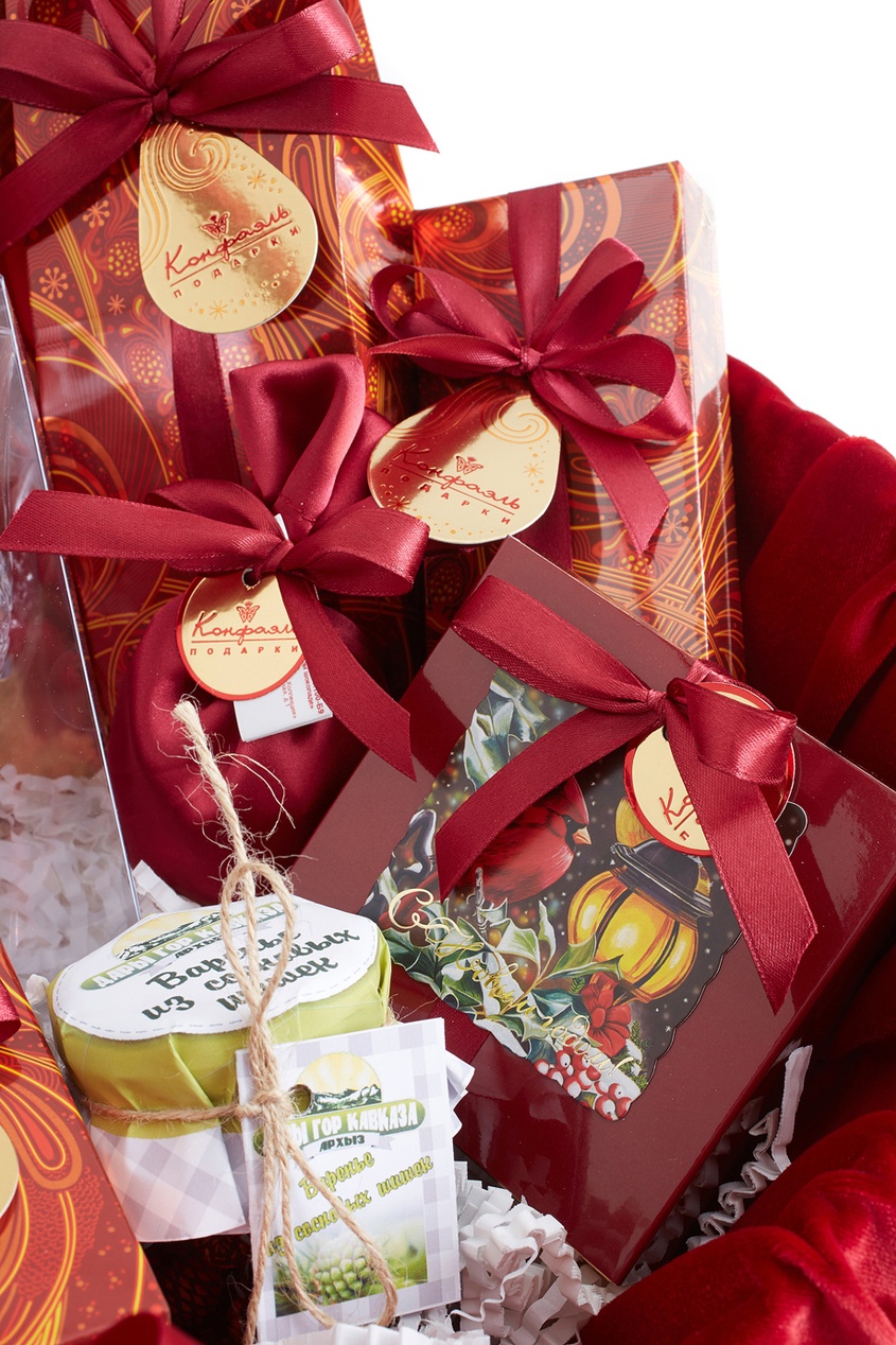конфаэль ассорти. подарочный набор конфаэль. конфаэль драже в шоколаде. подарочный набор конфаэль. шоколадная фабрика конфаэль.