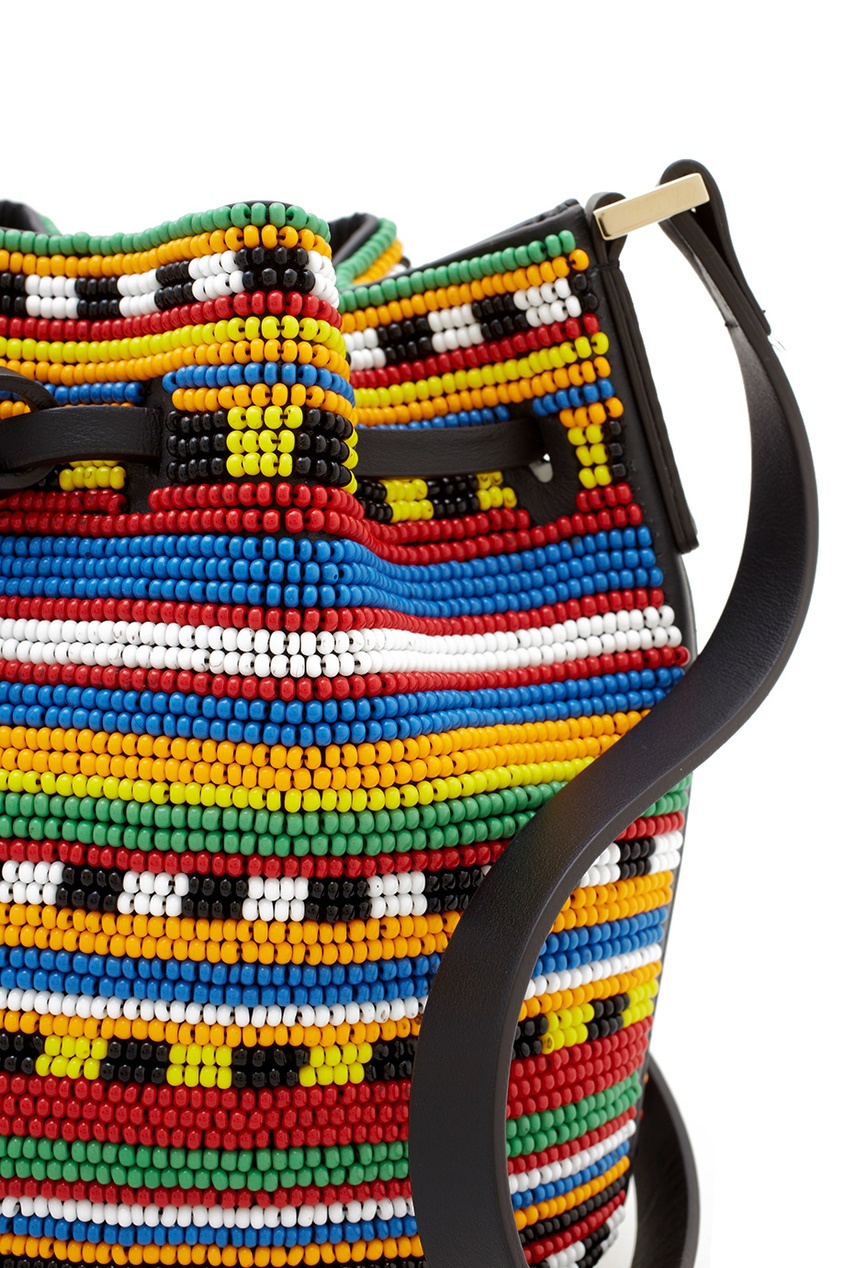 фото Кожаная сумка с вышивкой Mini Daliah Bucket Africa Les petits joueurs