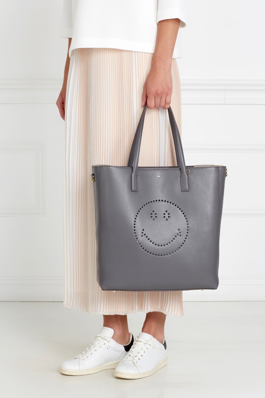 фото Кожаная сумка ebury tote smiley anya hindmarch