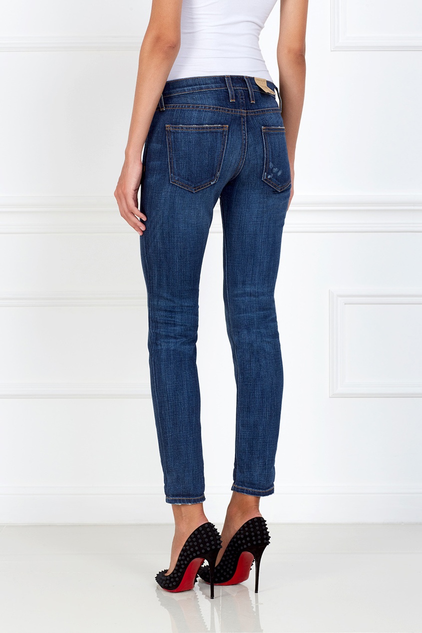 Потертые джинсы