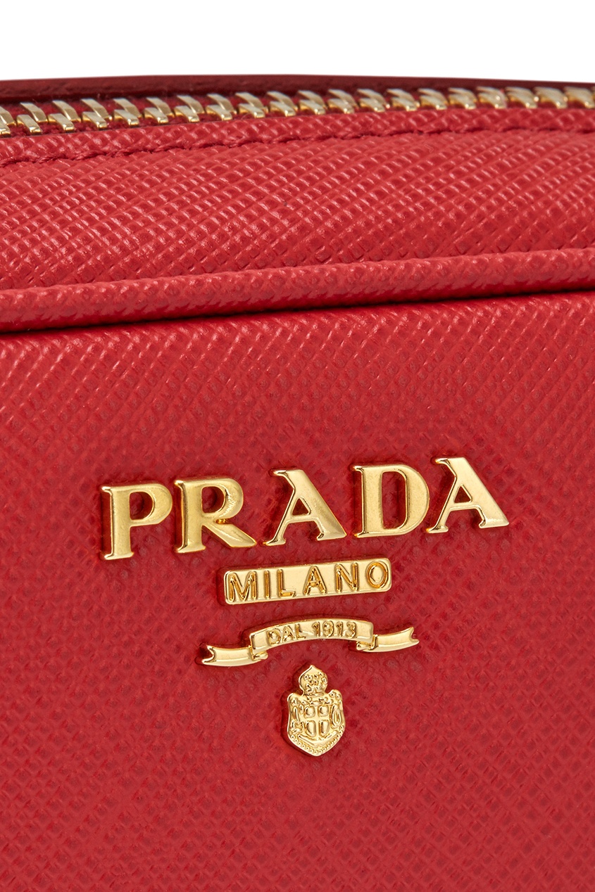 фото Кожаная сумка Prada