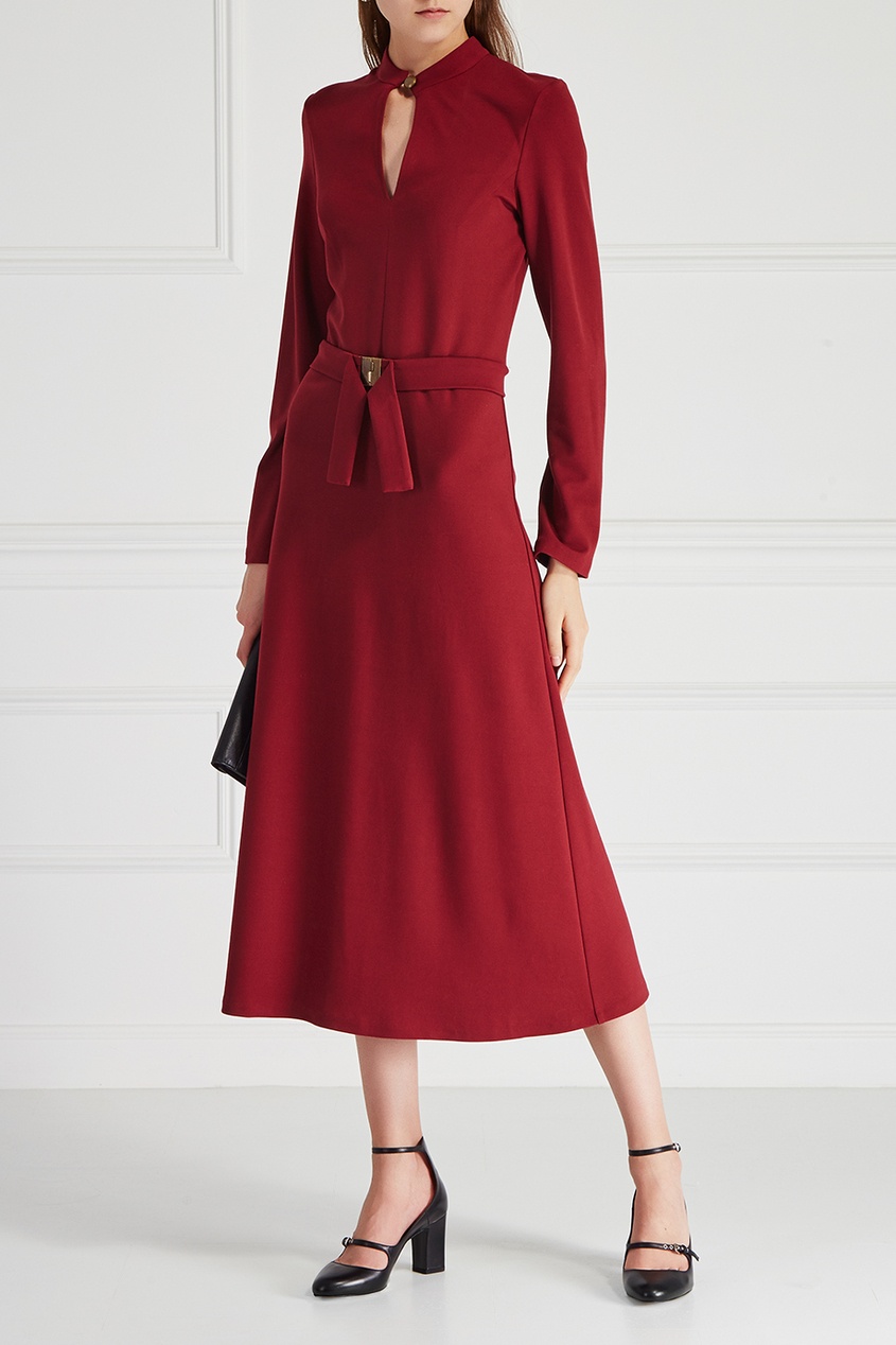 Однотонное платье