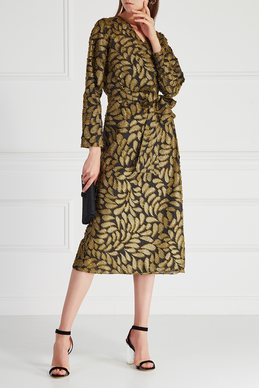 Платье с запахом