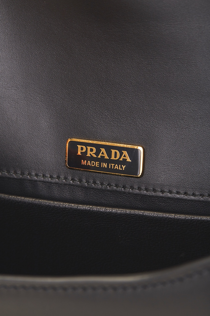 фото Кожаная сумка Cahier Prada