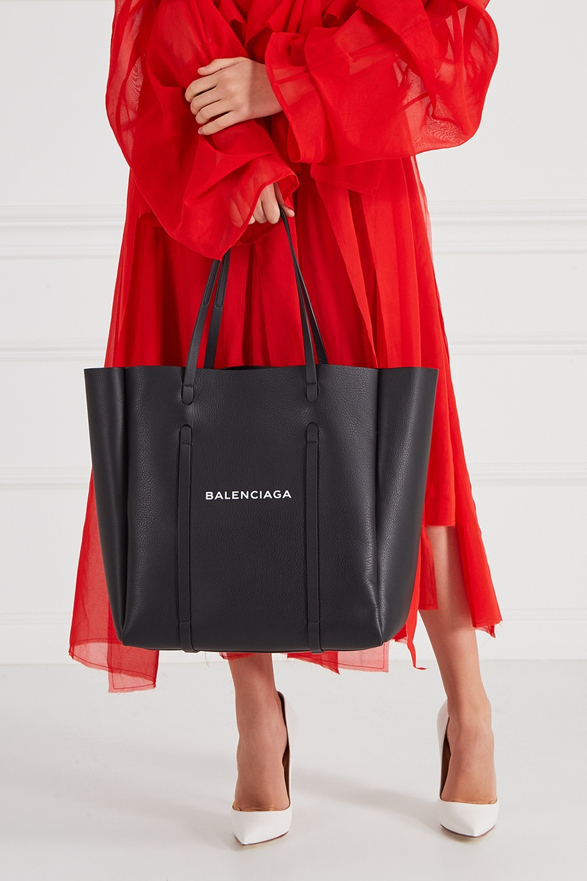 фото Черная сумка с логотипом everyday tote m balenciaga