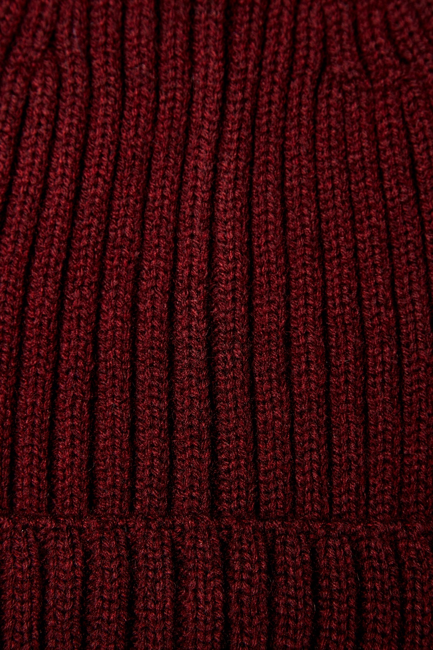 фото Бордовая шапка с отворотом blank.moscow