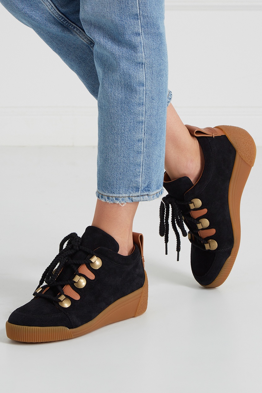 Ботинки на танкетке