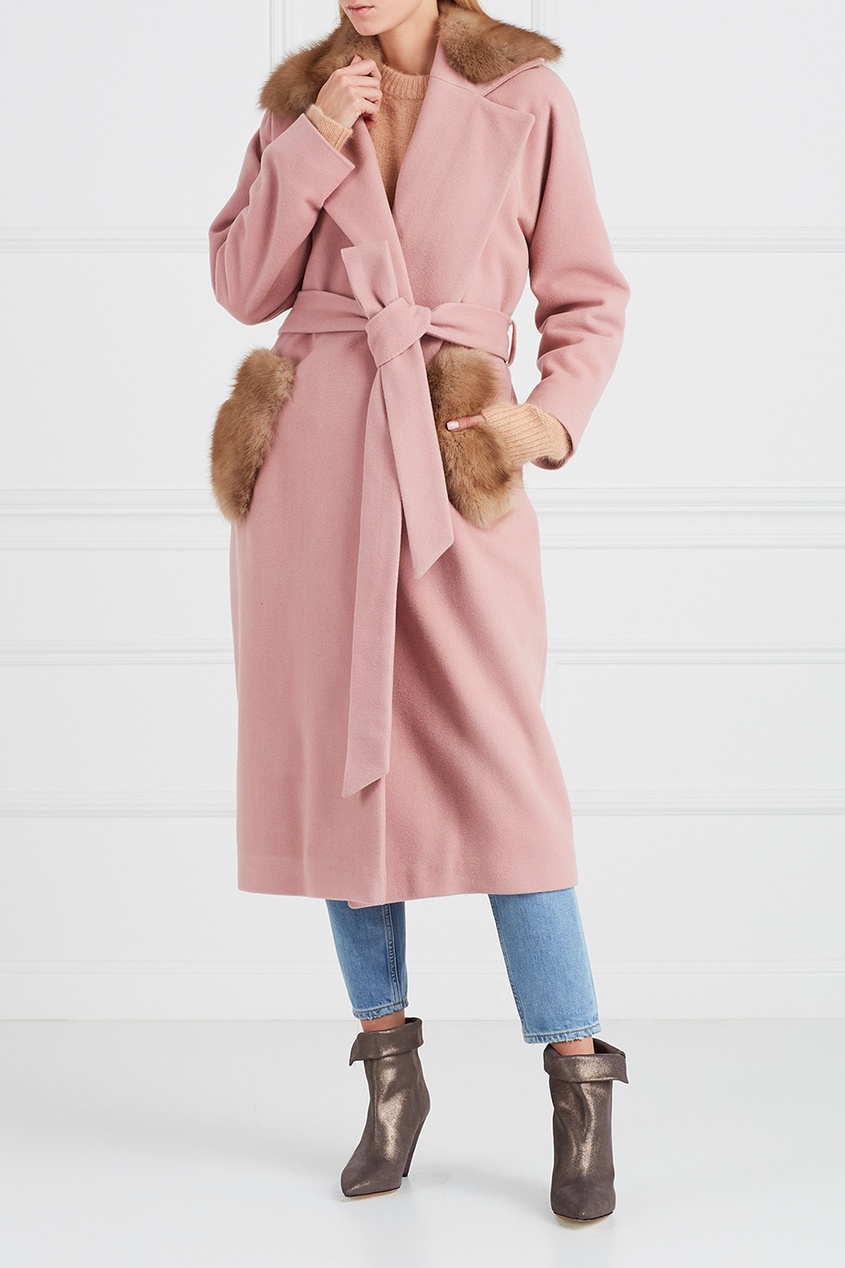 фото Розовое пальто из кашемира с мехом куницы Dreamfur