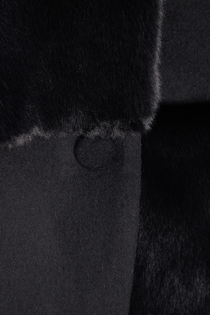 фото Черное пальто с меховой отделкой rocket x lunch