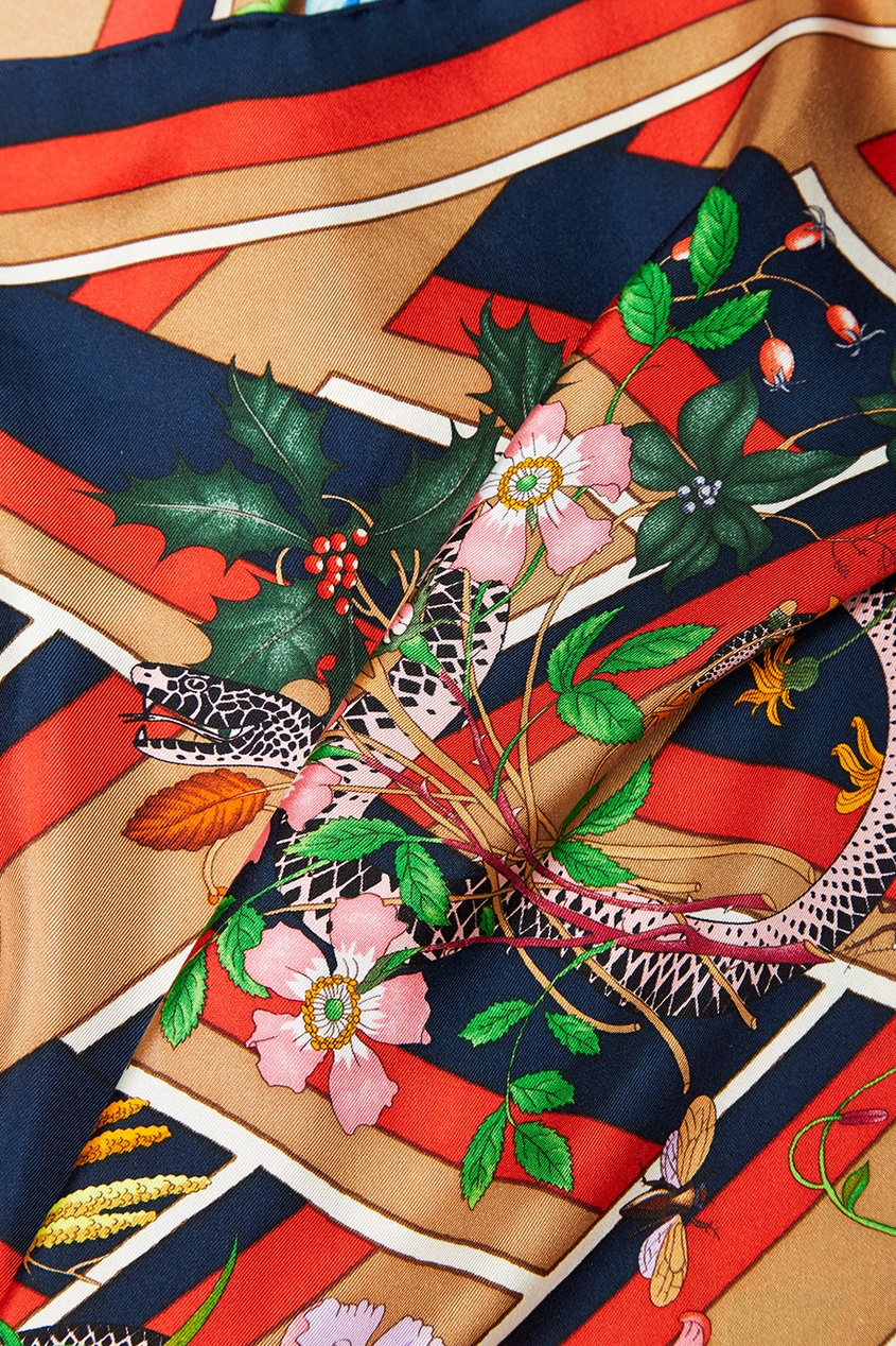 фото Шелковый платок с цветами gucci