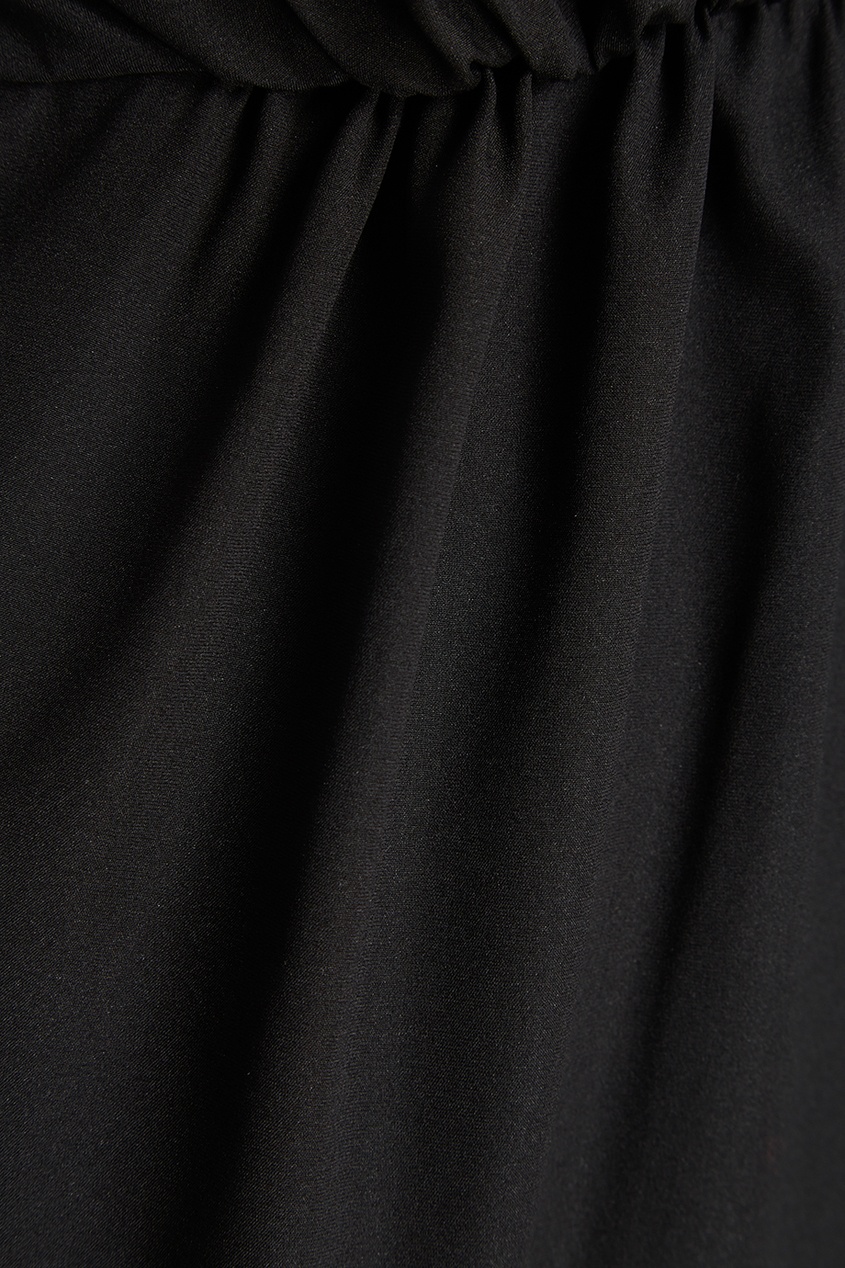 фото Платье с глубоким вырезом ли-лу