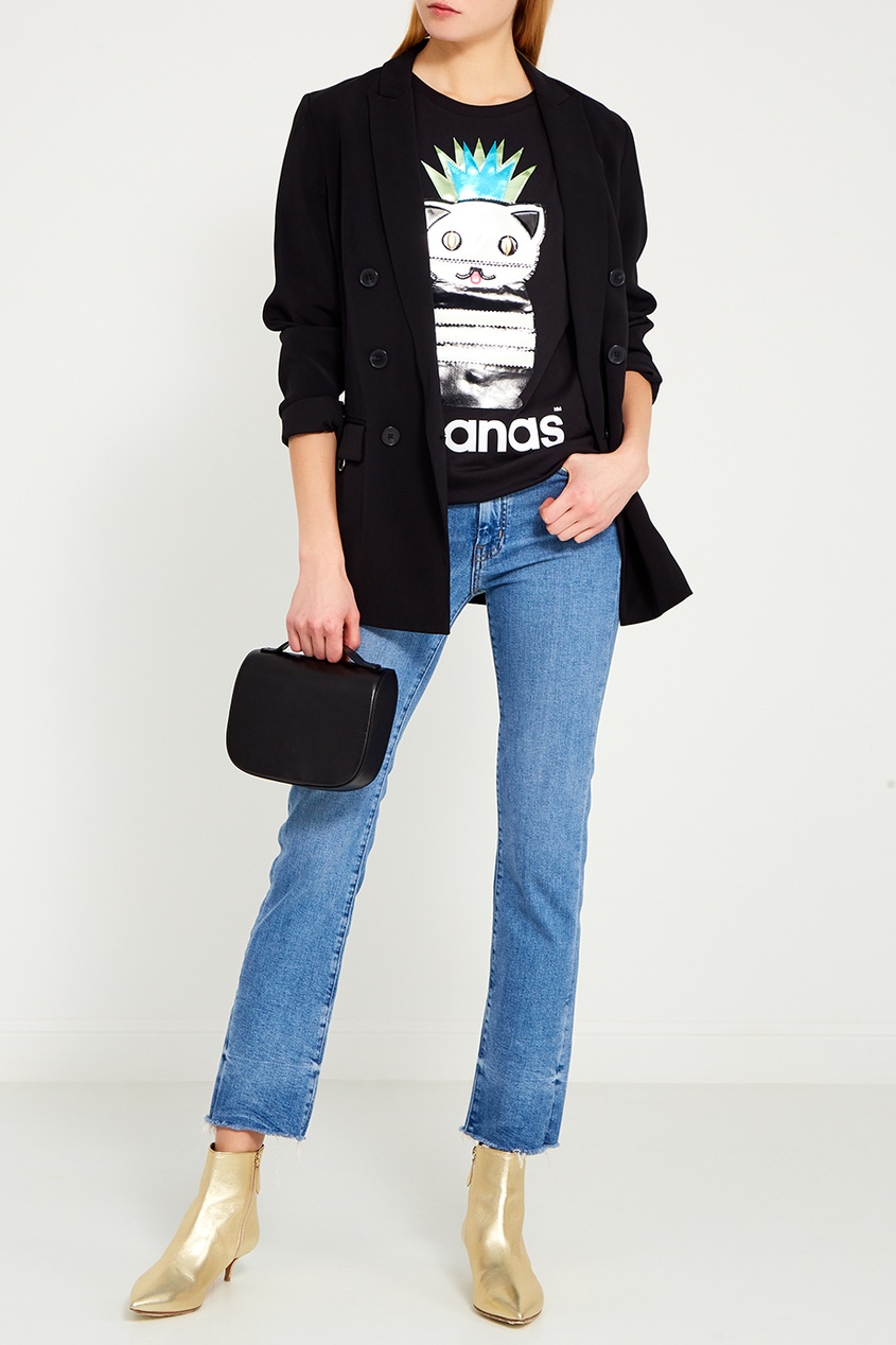 Черная футболка с ламинированными нашивками