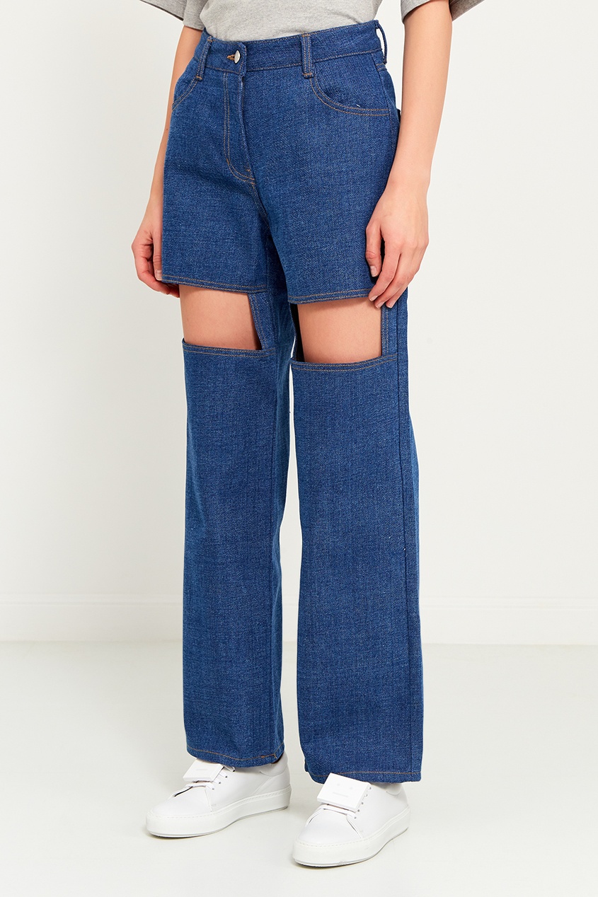Широкие джинсы с прорезями