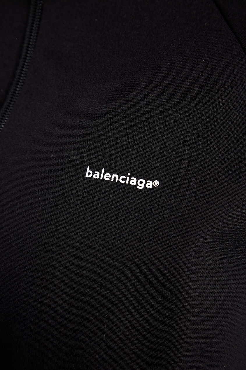 фото Черная куртка в спортивном стиле balenciaga