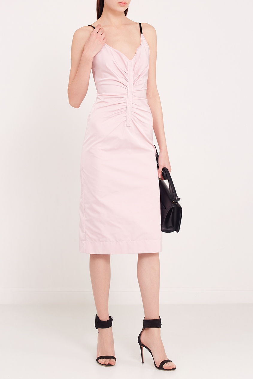 фото Розовое платье с драпировками no.21