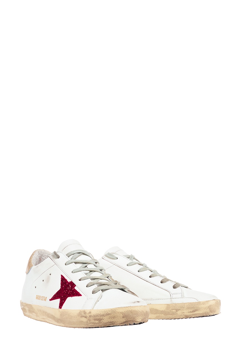 фото Белые кеды с красной звездой superstar golden goose deluxe brand