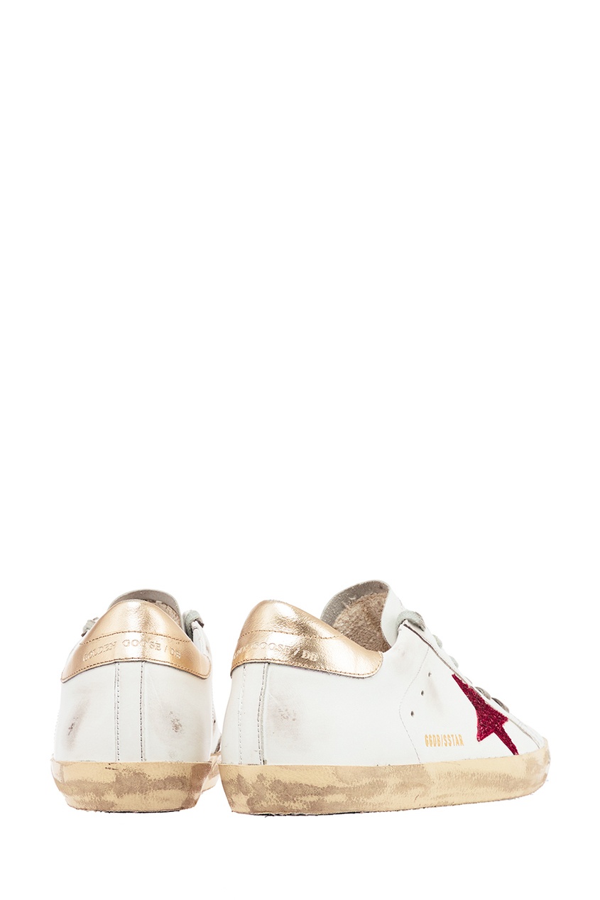 фото Белые кеды с красной звездой superstar golden goose deluxe brand