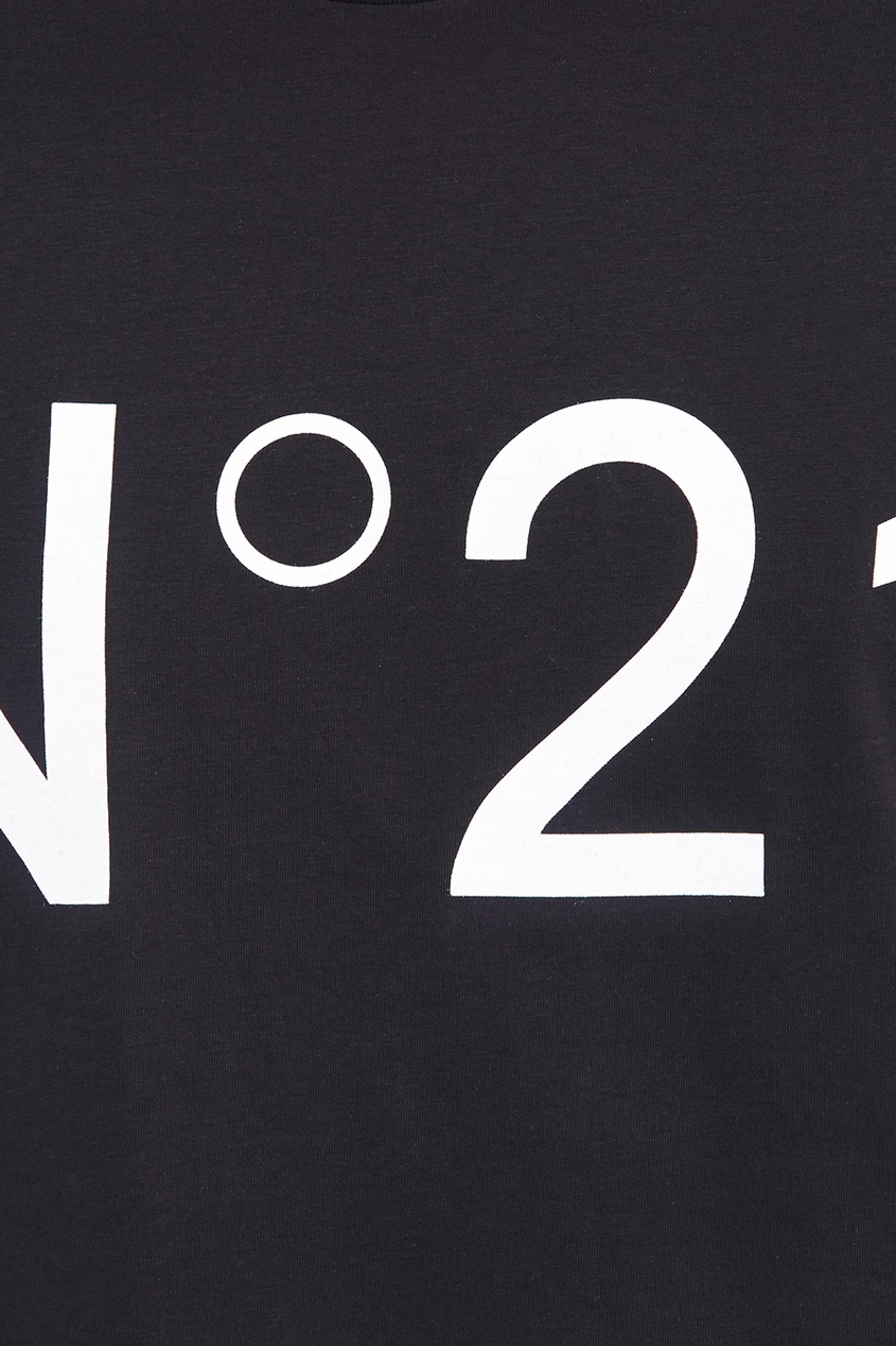 фото Черная футболка с крупным лого No.21