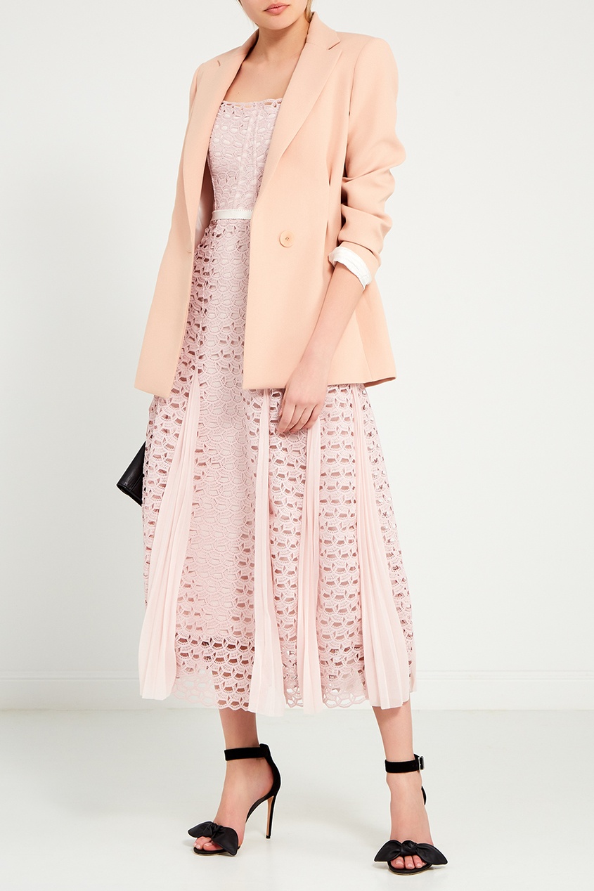 Розовый двубортный жакет с поясом