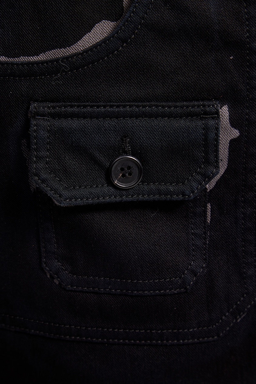фото Черная юбка с карманами и принтом prada