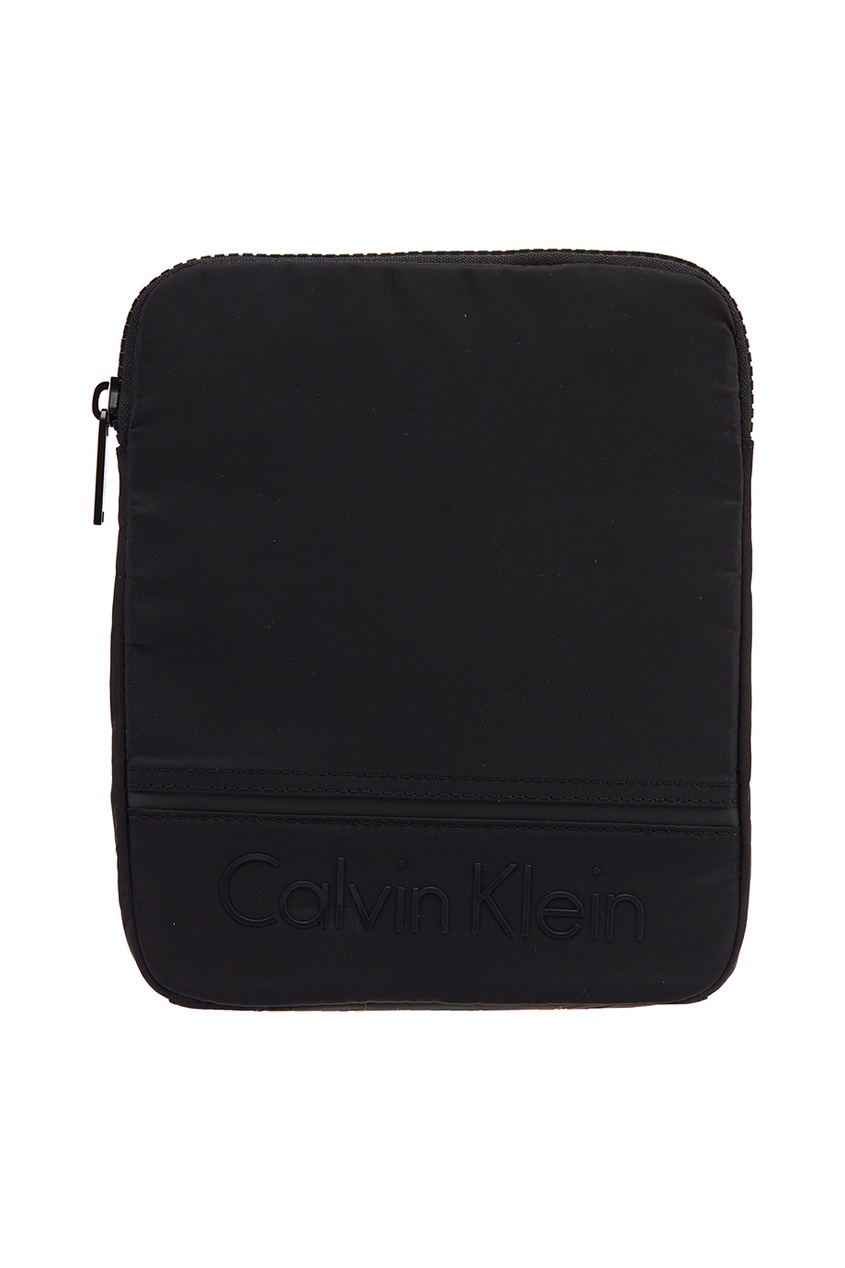 фото Черная сумка с логотипом calvin klein