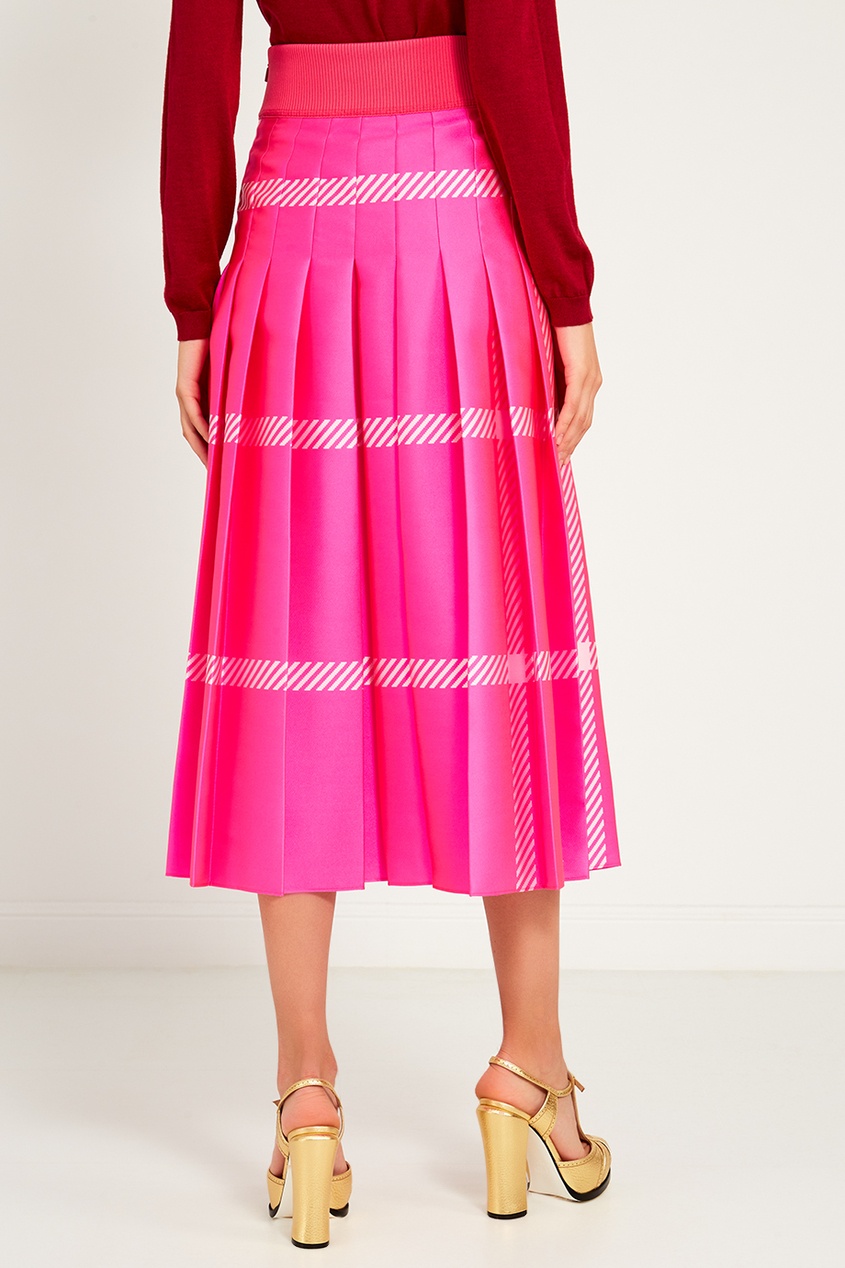 фото Розовая юбка в складку fendi