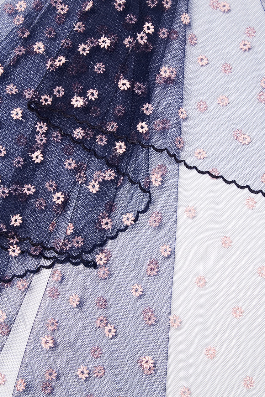 фото Сетчатый платок с вышитыми цветами Ulyana sergeenko