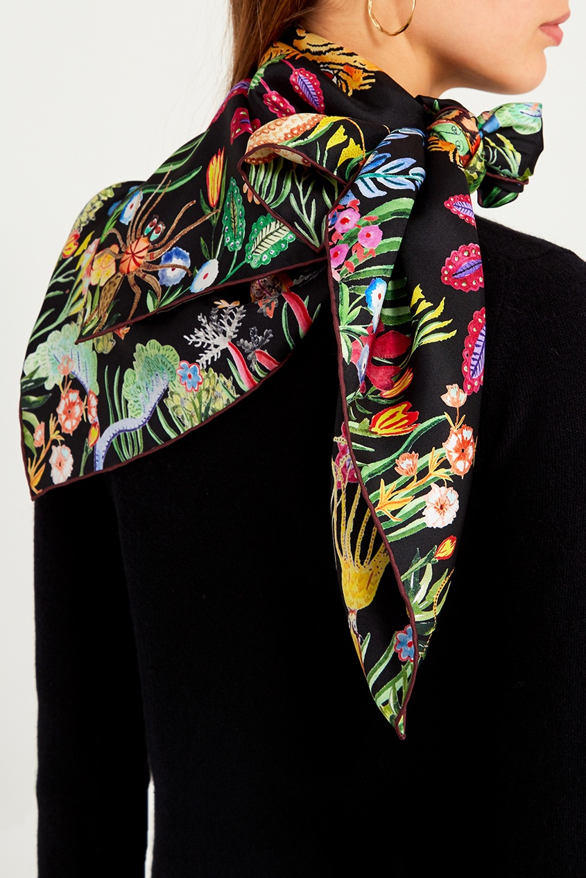 фото Шелковый платок с тропическим принтом Gucci