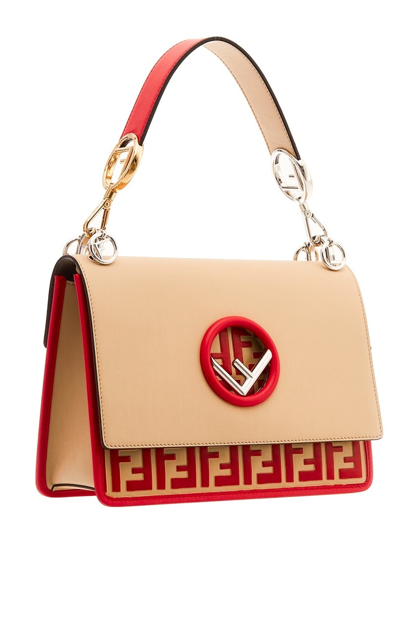 фото Бежевая сумка с логотипом fendi