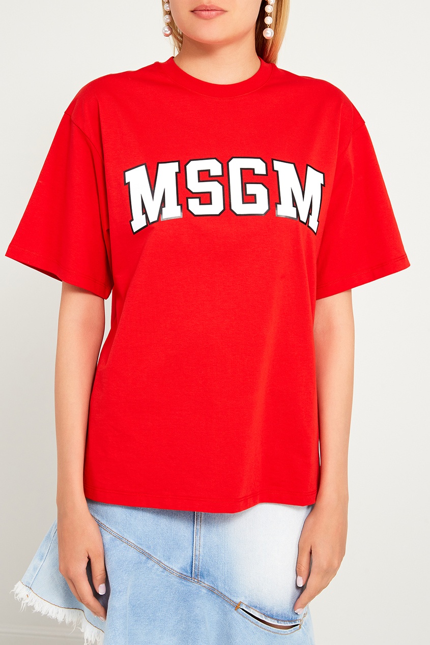 фото Красная футболка с логотипом msgm