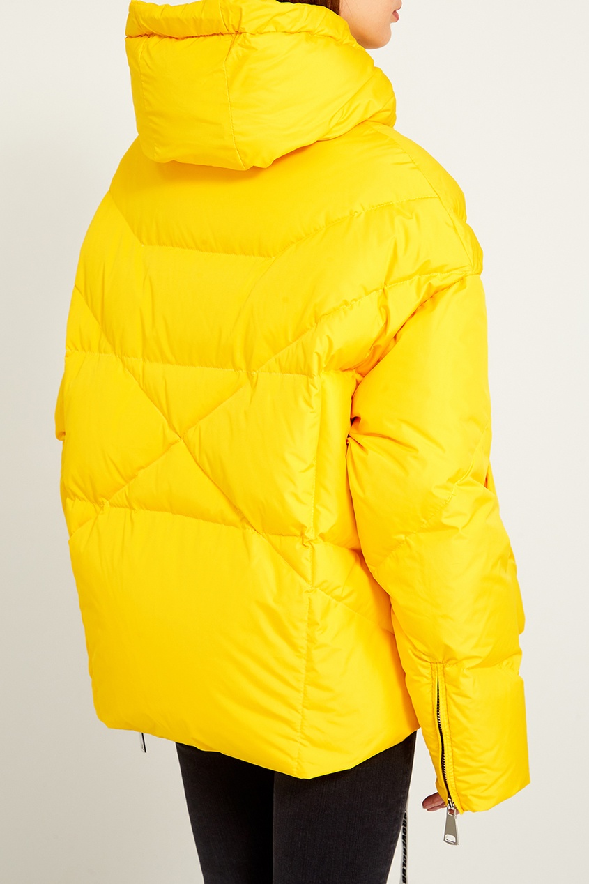 Зимняя желтая куртка