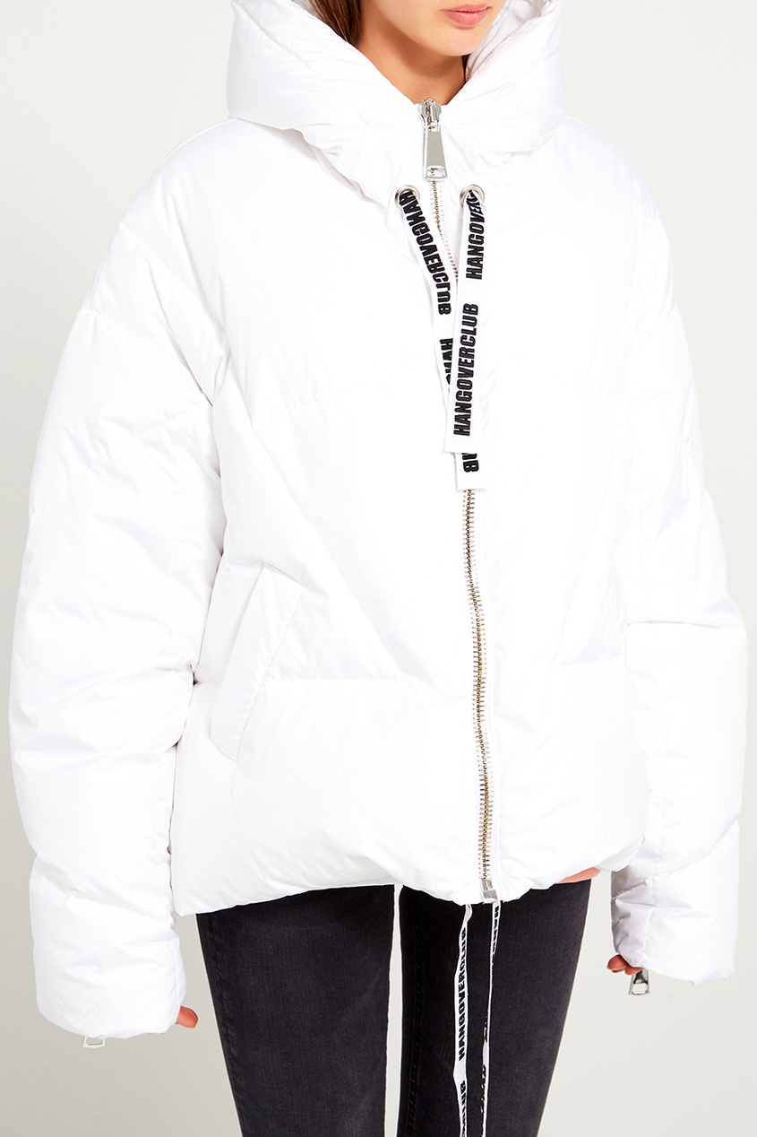 фото Белая зимняя куртка khrisjoy