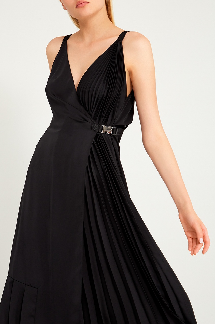фото Асимметричное черное платье prada