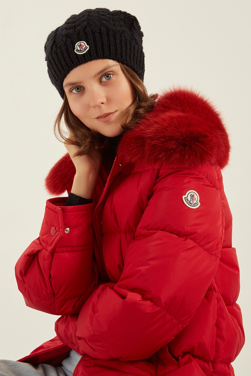 фото Синяя шапка с помпоном Moncler