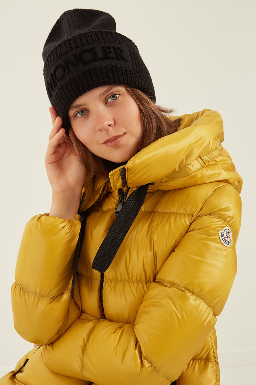 фото Вязаная шапка с логотипом Moncler