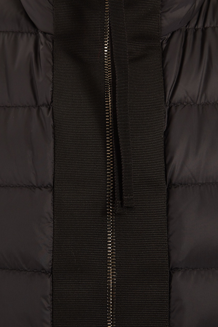 фото Черная куртка с вязаными рукавами moncler