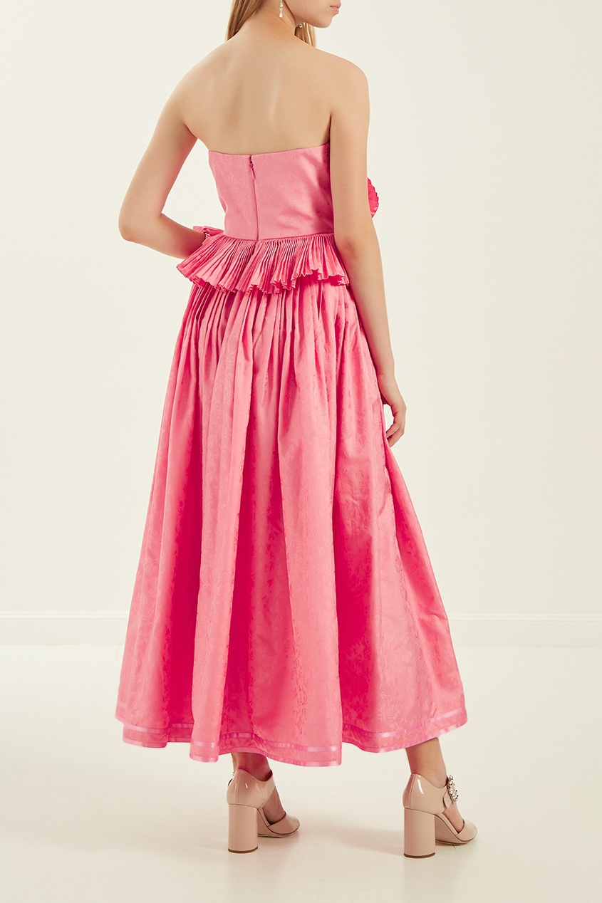 фото Розовое платье с декоративной отделкой gucci