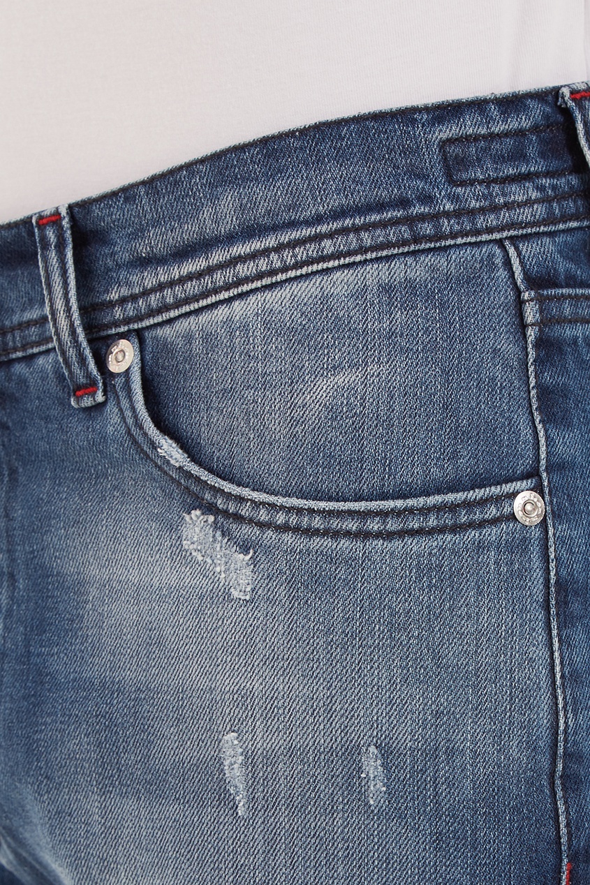 фото Потертые синие джинсы kiton