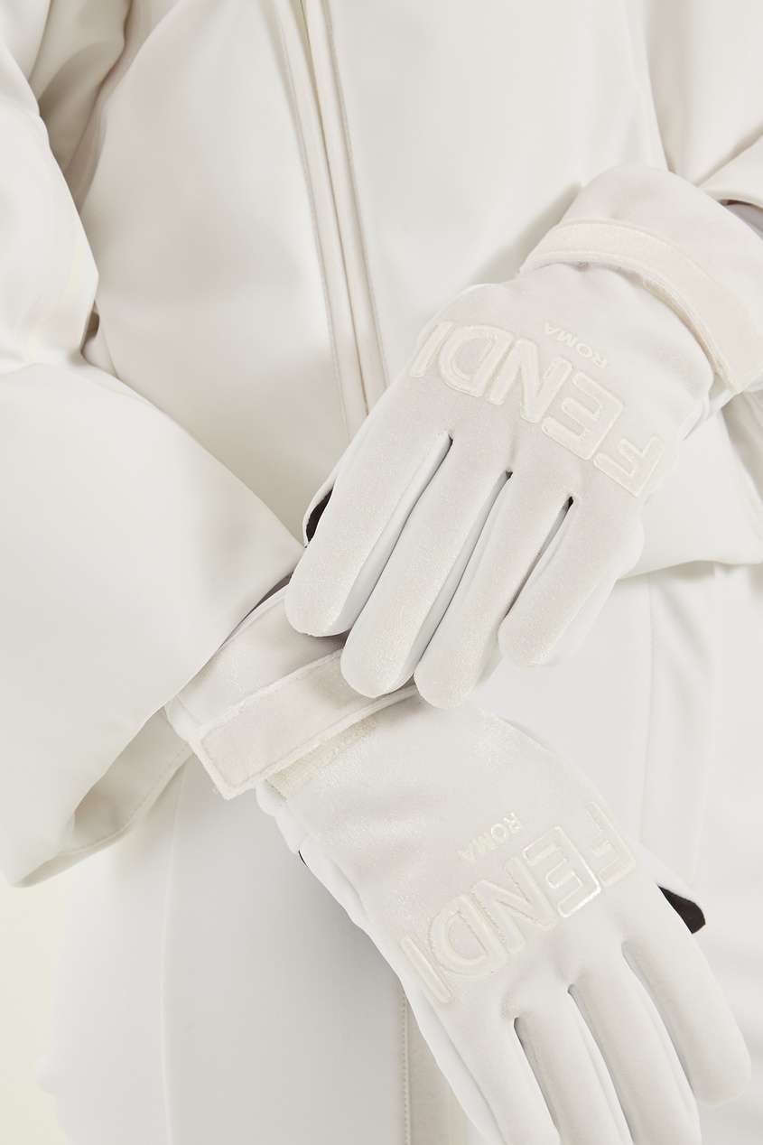 фото Белые перчатки с логотипом Fendi