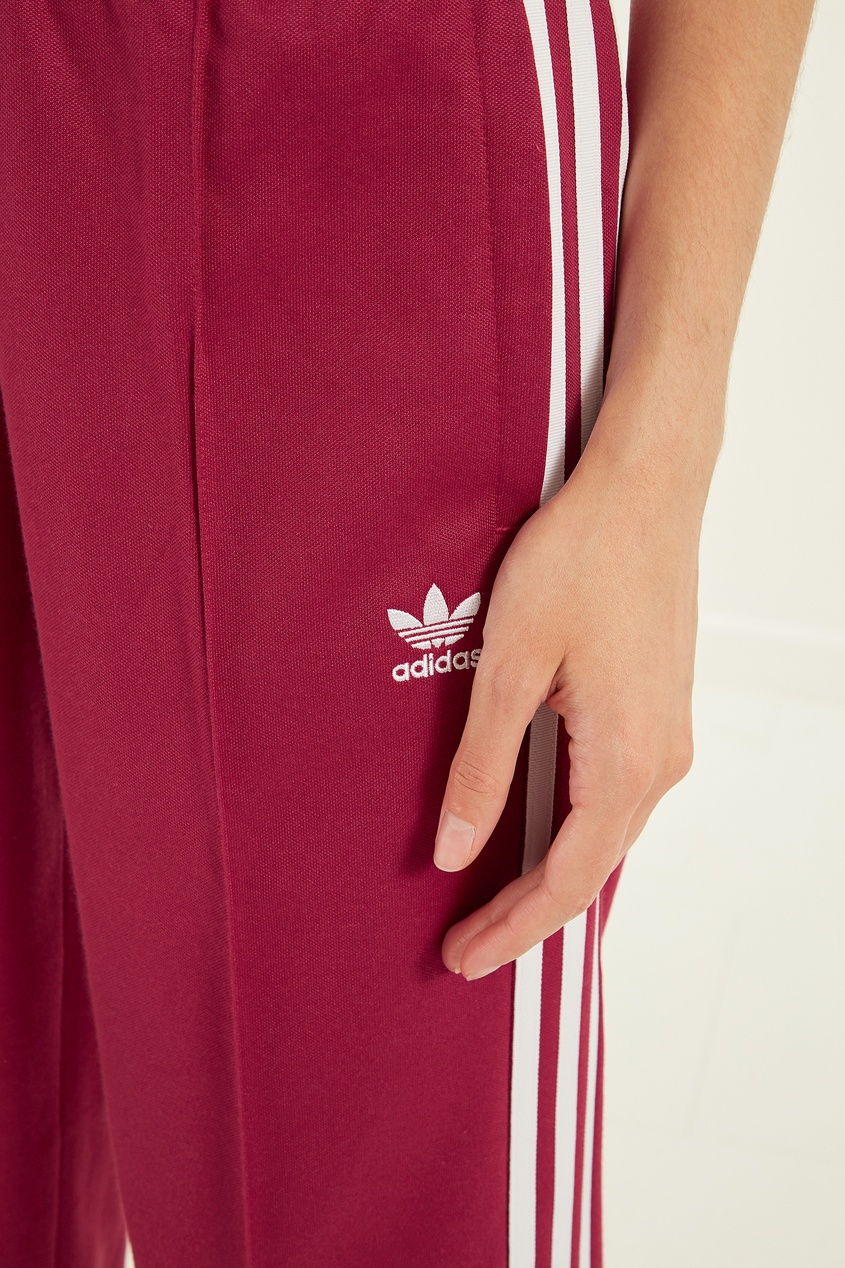 фото Бордовые брюки с лампасами Adidas